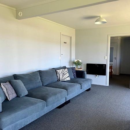 Gilmour Getaway Apartment Raglan Exterior photo